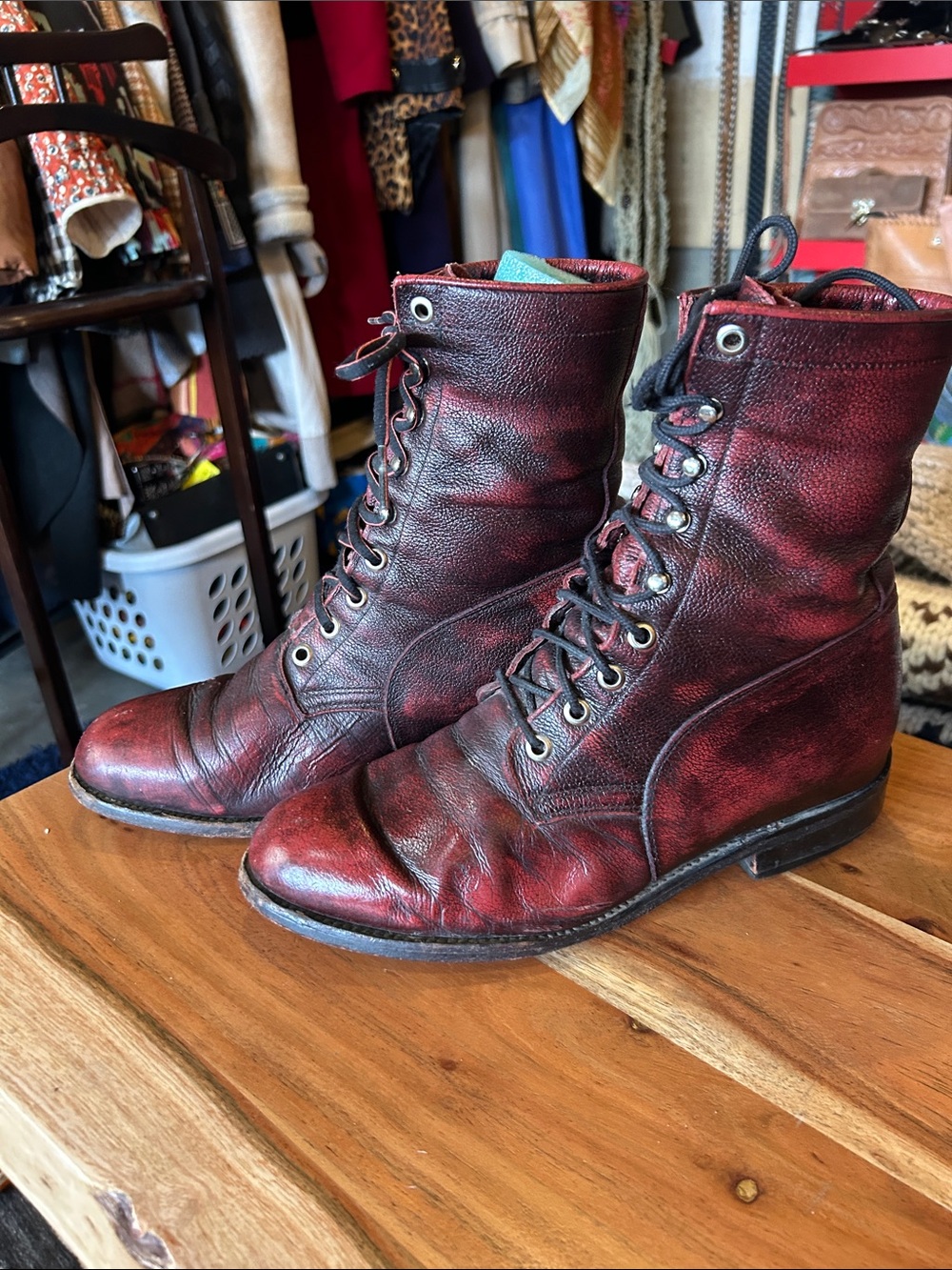 Men's 7.5 ladies 9 /Red Leather Lace-Up Western Boots